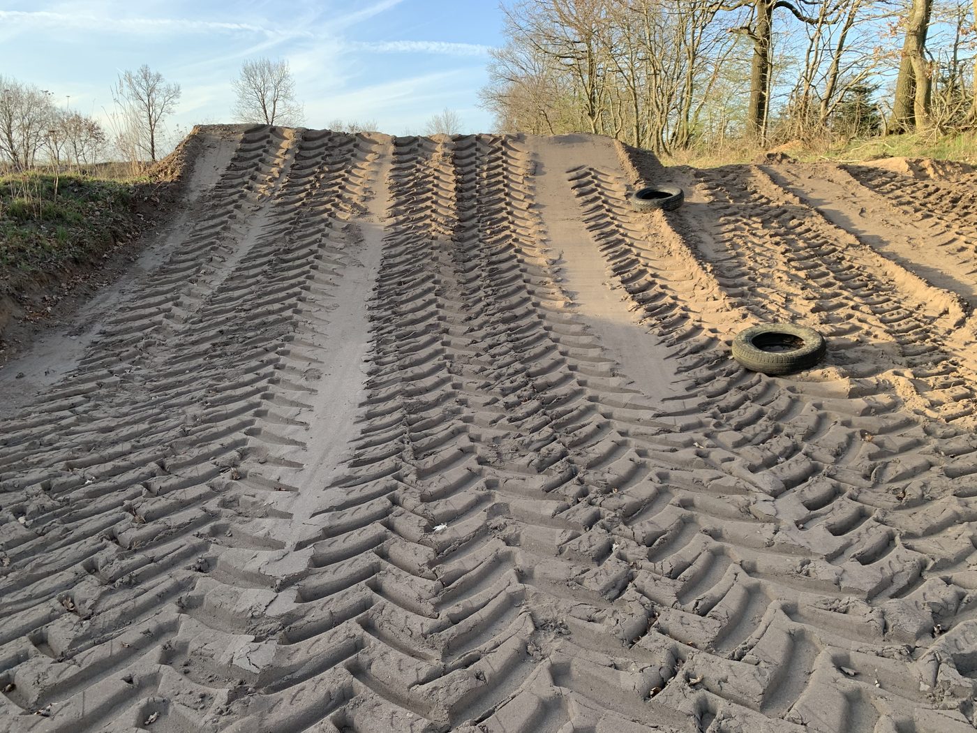 Wellenbahn auf der Motocross-Strecke